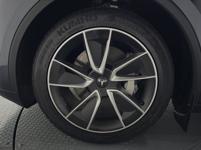 TESLA MODEL Y - 6
