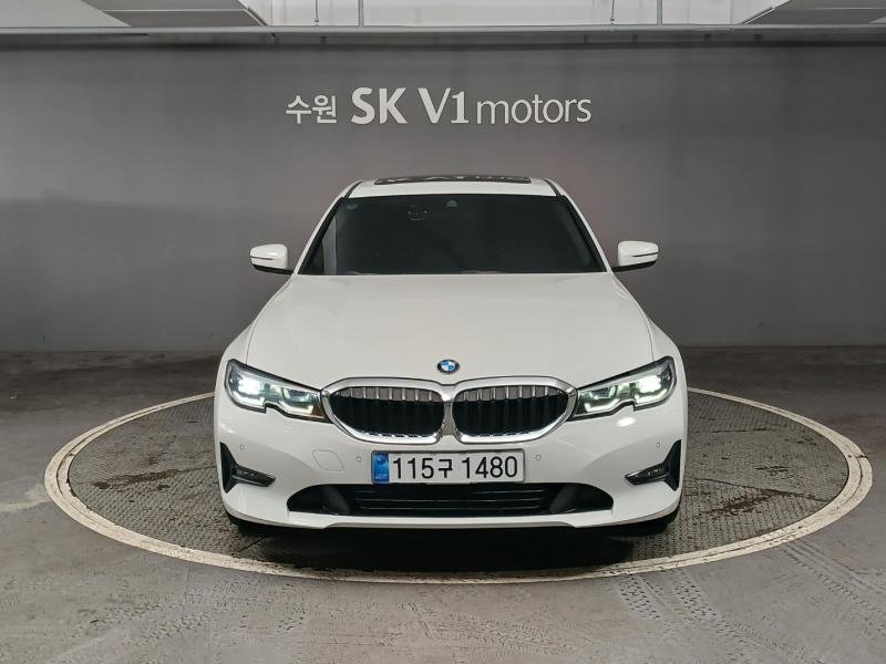 BMW 3 SERIES - View 1