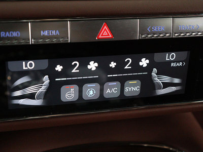 2022 Genesis G90 (RS4) thumbnail 16