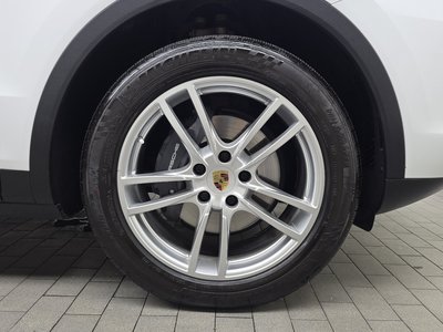 2019 Porsche CAYENNE photo 8