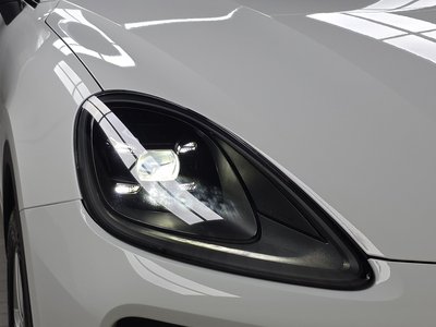 2019 Porsche CAYENNE photo 9