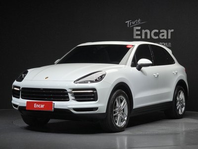 2019 Porsche CAYENNE photo 1
