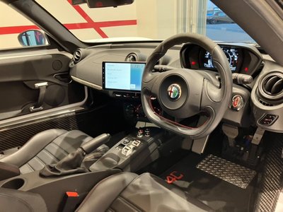 2015 ALFA Romeo 4C 照片 60