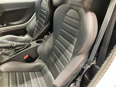 2015 ALFA Romeo 4C 照片 87