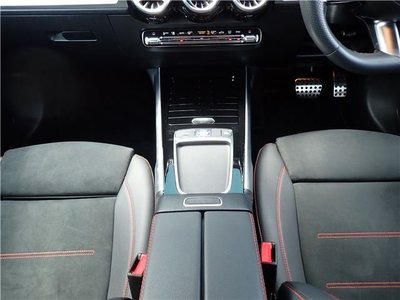 2024 Mercedes-BENZ GLB — миниатюра 31