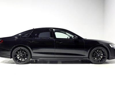 AUDI S8 - 4