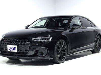AUDI S8
