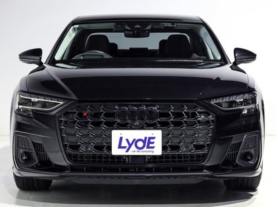 AUDI S8 - 2