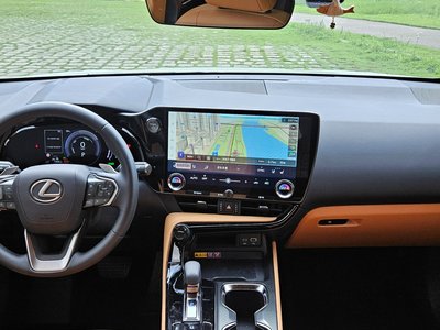 2026 Lexus NX 缩略图 15