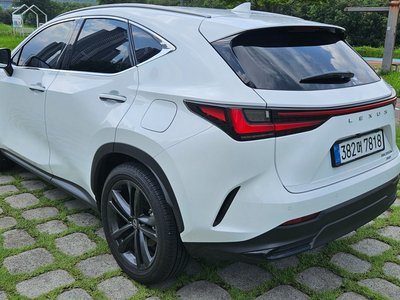صورة 3 لـ 2026 Lexus NX