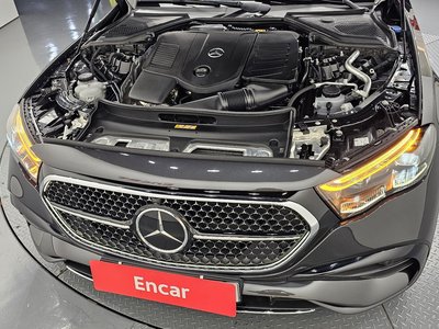 MERCEDES-BENZ E-CLASS - 7