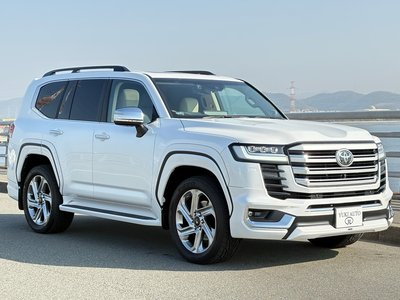 TOYOTA LAND CRUISER 300 - 8