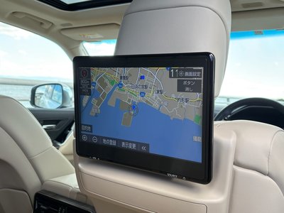 TOYOTA LAND CRUISER 300 - 7