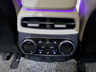 2021 Genesis GV70 — миниатюра 25