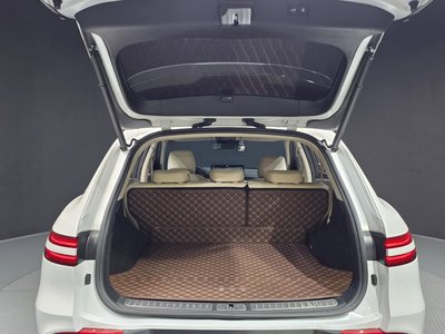 2021 Genesis GV70 — миниатюра 26