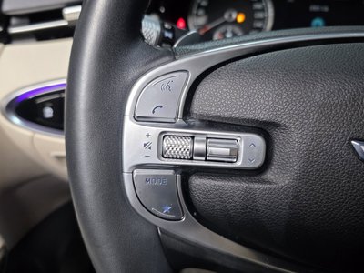 2021 Genesis GV70 — миниатюра 32