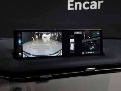 2021 Genesis GV70 — миниатюра 21
