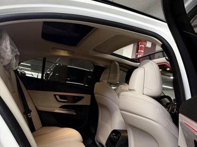 MERCEDES-BENZ E-CLASS - 4