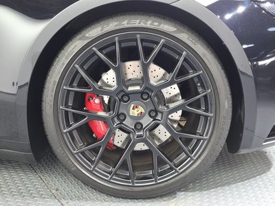 PORSCHE 911 - 8