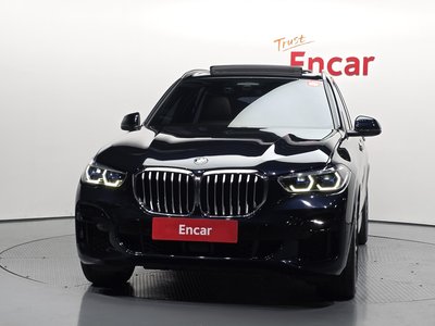 صورة 2 لـ 2023 BMW X5