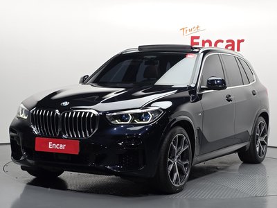 صورة 1 لـ 2023 BMW X5
