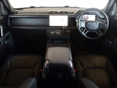 LAND ROVER DEFENDER - 2