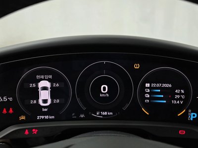 2023 Porsche TAYCAN 照片 8