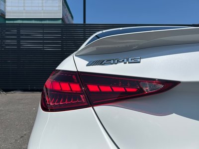 صورة 14 لـ 2025 Mercedes-BENZ C-CLASS AMG