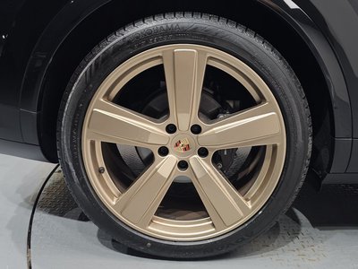 2025 Porsche CAYENNE 照片 8