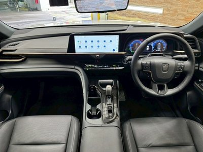 صورة مصغرة 47 لـ 2024 Toyota CROWN SPORT