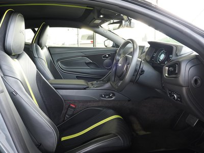 ASTON MARTIN DB11 - 10