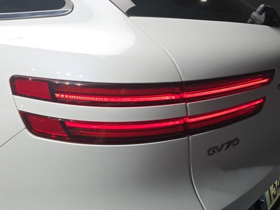 2021 GENESIS GV70 — фото 10
