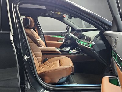 2025 BMW 7 SERIES — миниатюра 16