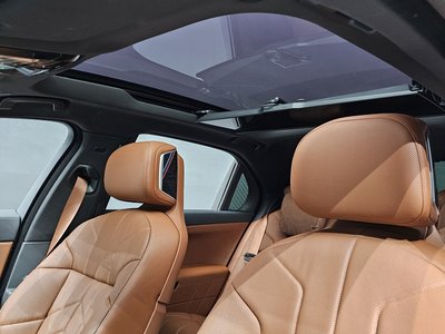 2025 BMW 7 SERIES — миниатюра 32