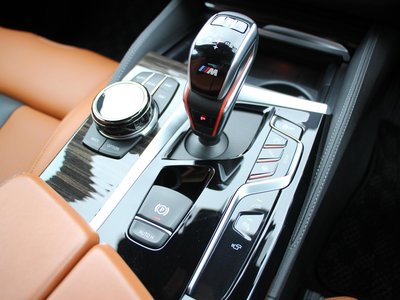2018 BMW M5 缩略图 12