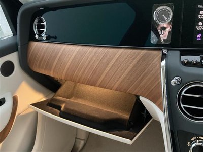 ROLLS-ROYCE CULLINAN - 8