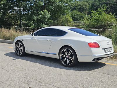 BENTLEY CONTINENTAL - 4
