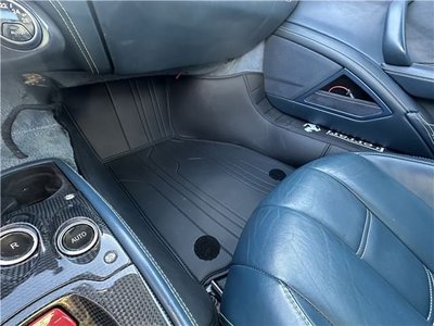 FERRARI 458 - 8