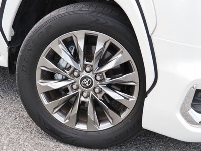 2023 Toyota LAND CRUISER 300 — миниатюра 16