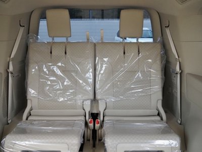 2023 Toyota LAND CRUISER 300 — миниатюра 35
