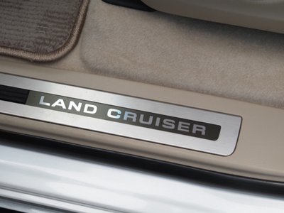 2023 Toyota LAND CRUISER 300 — миниатюра 75