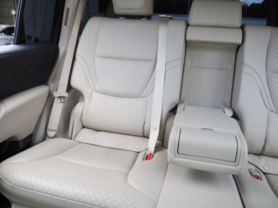 2023 Toyota LAND CRUISER 300 — миниатюра 73