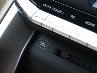 2023 Toyota LAND CRUISER 300 — миниатюра 44