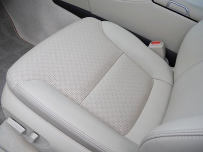 2023 Toyota LAND CRUISER 300 — миниатюра 26