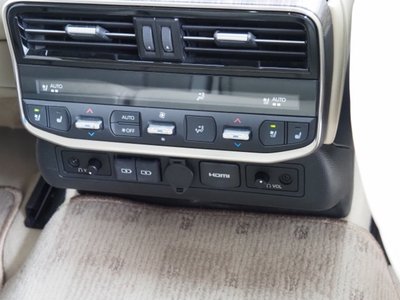 2023 Toyota LAND CRUISER 300 — миниатюра 33