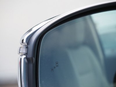 2023 Toyota LAND CRUISER 300 — миниатюра 50