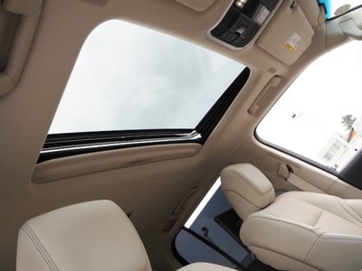 2023 Toyota LAND CRUISER 300 — миниатюра 21
