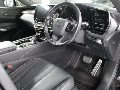 2024 Lexus RX thumbnail 11