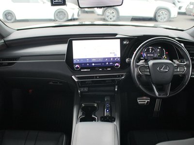2024 Lexus RX thumbnail 25