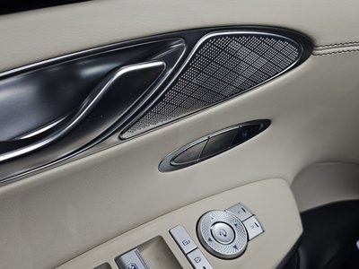 2021 Genesis GV70 thumbnail 29